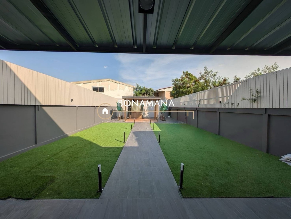 For RentHouseBangna, Bearing, Lasalle : Single house for rent, Fully Furnished, near Bangkok Patana School, Soi Lasalle 43.