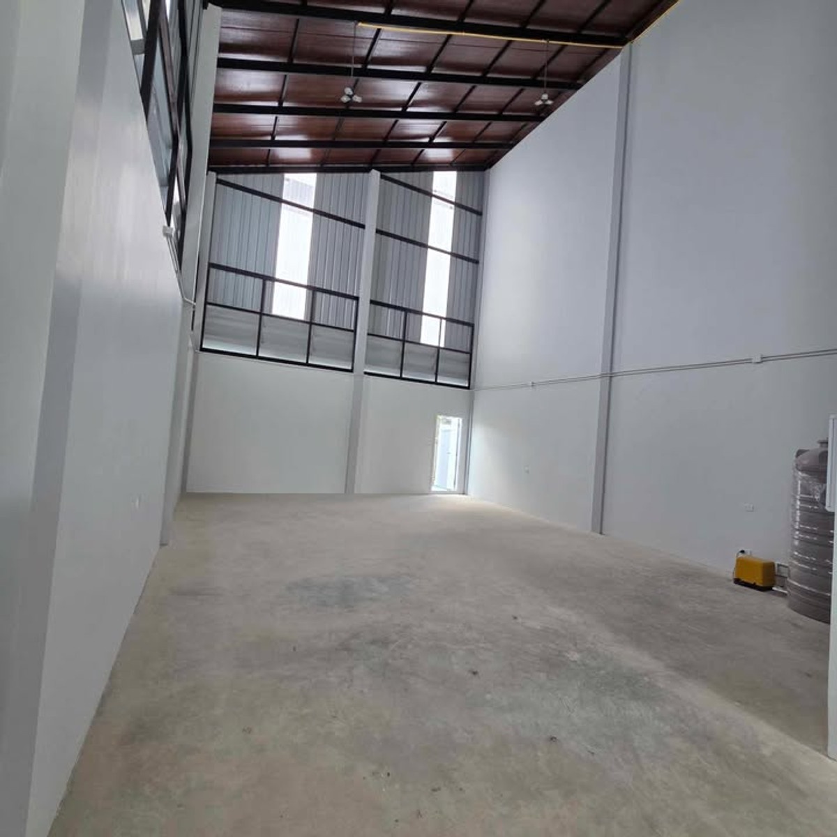 ขายโกดังปทุมธานี รังสิต ธรรมศาสตร์ : ไม่ต้องเช่า! โกดังรังสิต Home Office Warehouse ย่านคลอง3 ทำเลศักยภาพ เปลี่ยนเงินค่าเช่ารายเดือนให้เป็นสินทรัพย์ของคุณ! คุ้มค่ากว่านี้ไม่มีอีกแล้ว🏗️