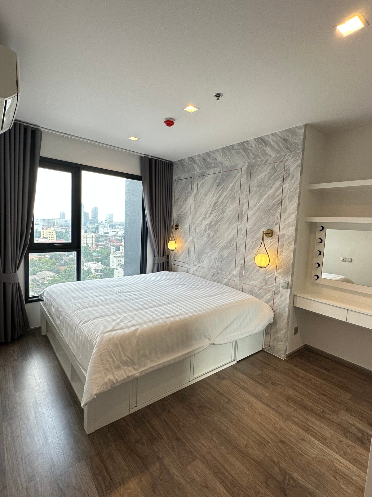 ขายคอนโดลาดพร้าว เซ็นทรัลลาดพร้าว : 🔥 ขาย 🔥  ไลฟ์ ลาดพร้าว วัลเล่ย์ - Life Ladprao Valley / 2 ห้องนอน POP078