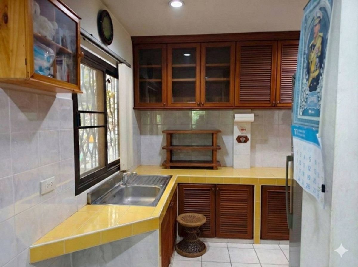 For SaleHouseBang kae, Phetkasem : 2-story detached house for sale, size 101 square wah, entering Soi Phetkasem, only 200 meters, near The Mall Bang Khae, MRT, second house.