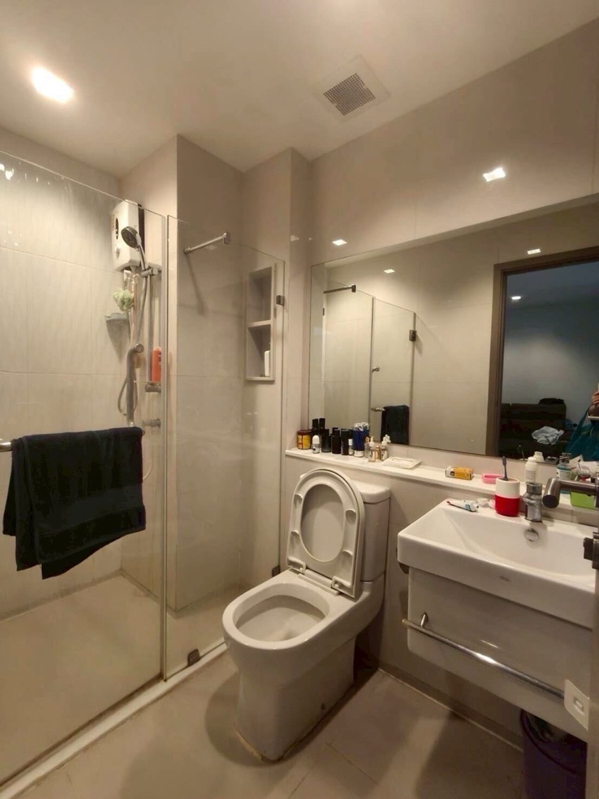 ให้เช่าคอนโดพระราม 9 เพชรบุรีตัดใหม่ RCA : For Rent | Life Asoke Rama 91-Bedroom unit in Tower A Size 33 sq.m.💰 Rent: 22,000 THB / month📄 Minimum 1-year contractcontact 0646428664 (Phat)contact 0946242014 (Nui)