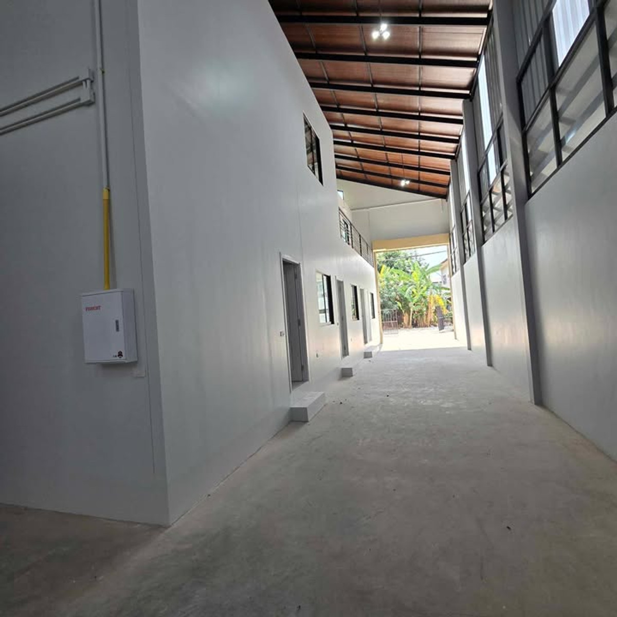 ขายโกดังปทุมธานี รังสิต ธรรมศาสตร์ : ไม่ต้องเช่า! โกดังรังสิต Home Office Warehouse ย่านคลอง3 ทำเลศักยภาพ เปลี่ยนเงินค่าเช่ารายเดือนให้เป็นสินทรัพย์ของคุณ! คุ้มค่ากว่านี้ไม่มีอีกแล้ว🏗️