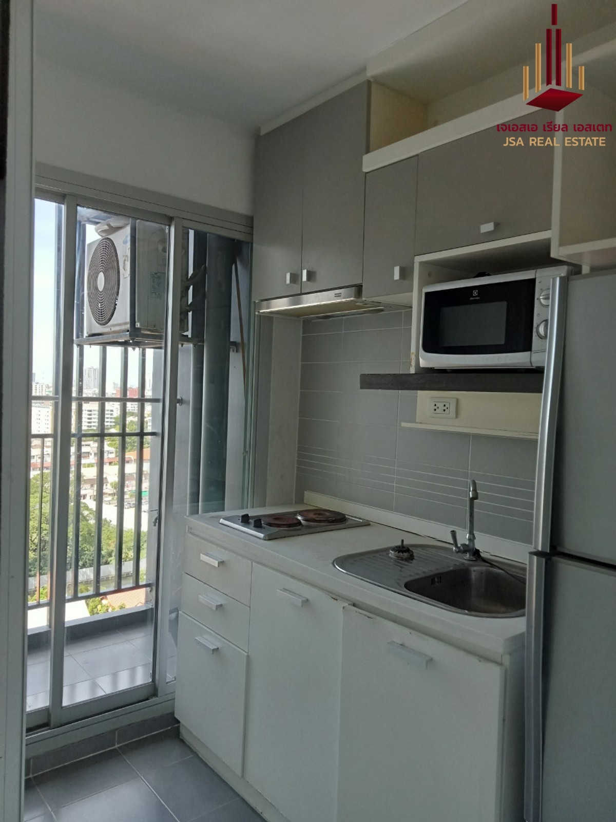 For SaleCondoPattanakan, Srinakarin : ✨ For Sale: the leaf phatthanakan Condo ✨ 💰 Only 1,800,000 THB