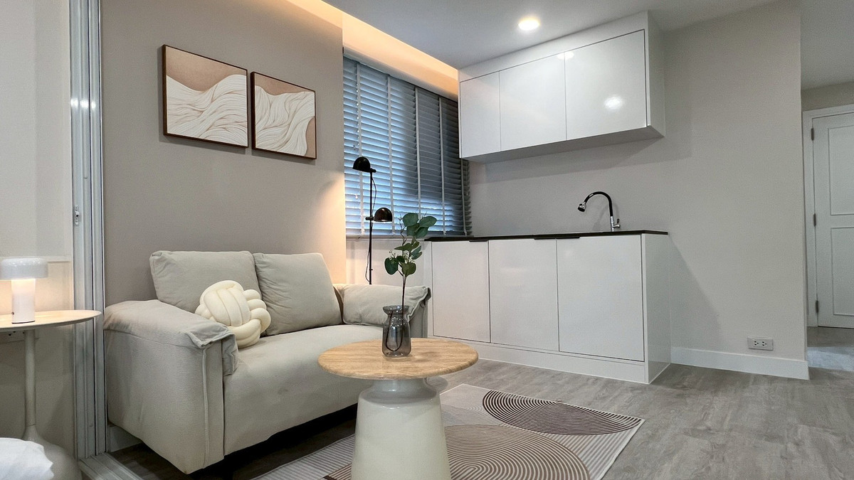 For SaleCondoLadprao101, Happy Land, The Mall Bang Kapi : K-6719 Corner room ✨️ Urgent sale! City villa, newly decorated, ready to move in.