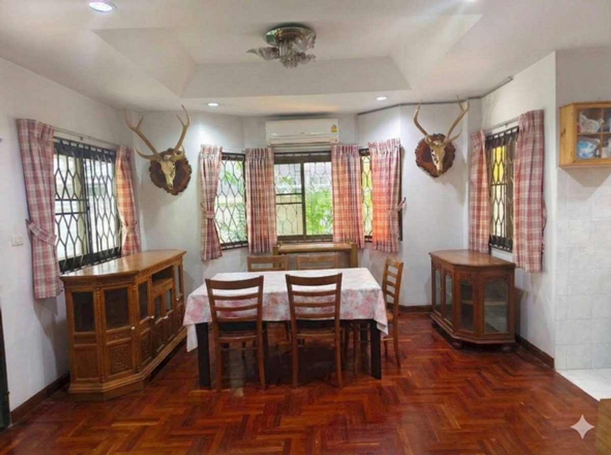 For SaleHouseBang kae, Phetkasem : 2-story detached house for sale, size 101 square wah, entering Soi Phetkasem, only 200 meters, near The Mall Bang Khae, MRT, second house.