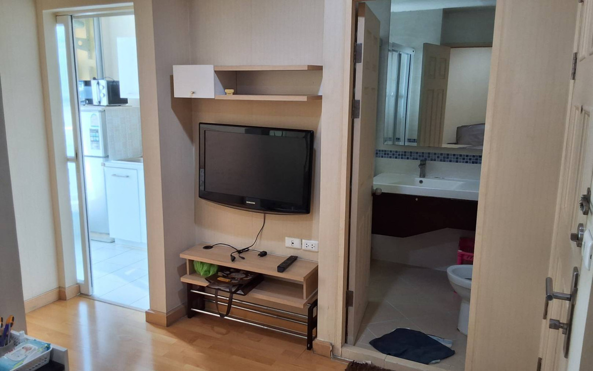 ขายคอนโดอารีย์ อนุสาวรีย์ : ขายพร้อมผู้เช่า/SALE WITH TENANT : Life @ Phahon - Ari (ไลฟ์ แอท พหลฯ-อารีย์) - 1 ห้องนอน LC092