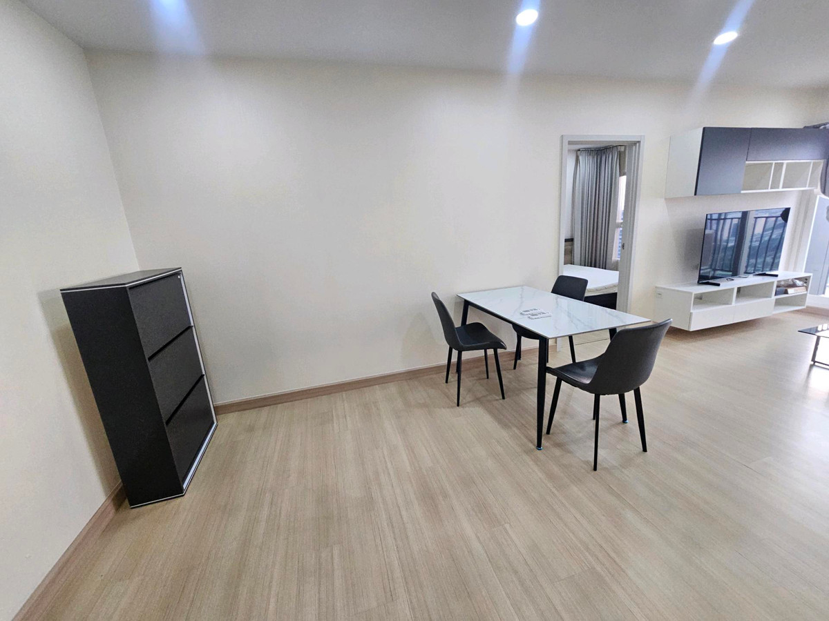 For RentCondoRamkhamhaeng, Hua Mak : Beautiful room, beautiful view, for rent, 2 bedrooms, 2 bathrooms, Supalai Veranda Ramkhamhaeng.