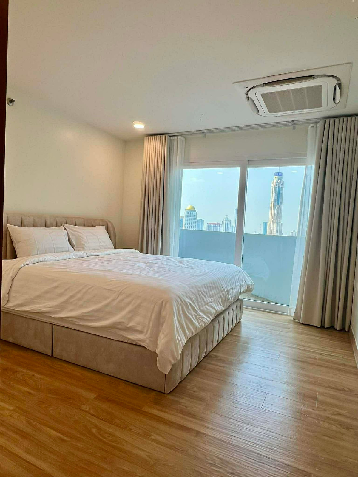 ให้เช่าคอนโดวิทยุ ชิดลม หลังสวน : ให้เช่า Witthayu Complex ราคา 75,000 บาท [NCr260153]