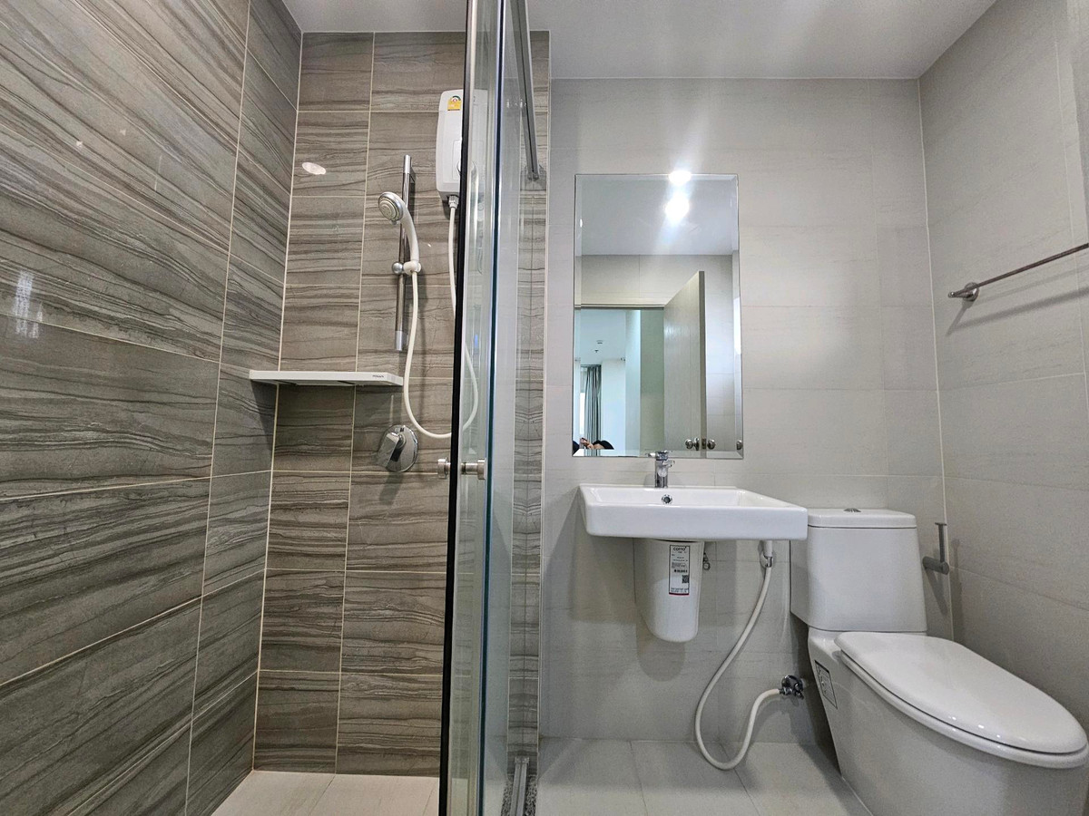 For RentCondoRamkhamhaeng, Hua Mak : Beautiful room, beautiful view, for rent, 2 bedrooms, 2 bathrooms, Supalai Veranda Ramkhamhaeng.