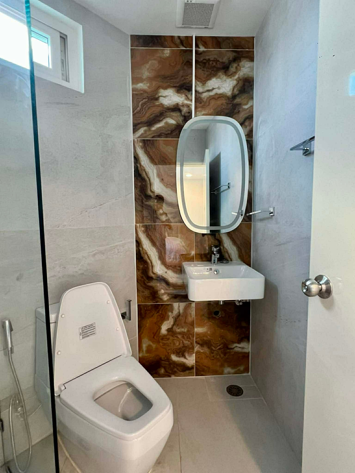 ให้เช่าคอนโดวิทยุ ชิดลม หลังสวน : ให้เช่า Witthayu Complex ราคา 75,000 บาท [NCr260153]