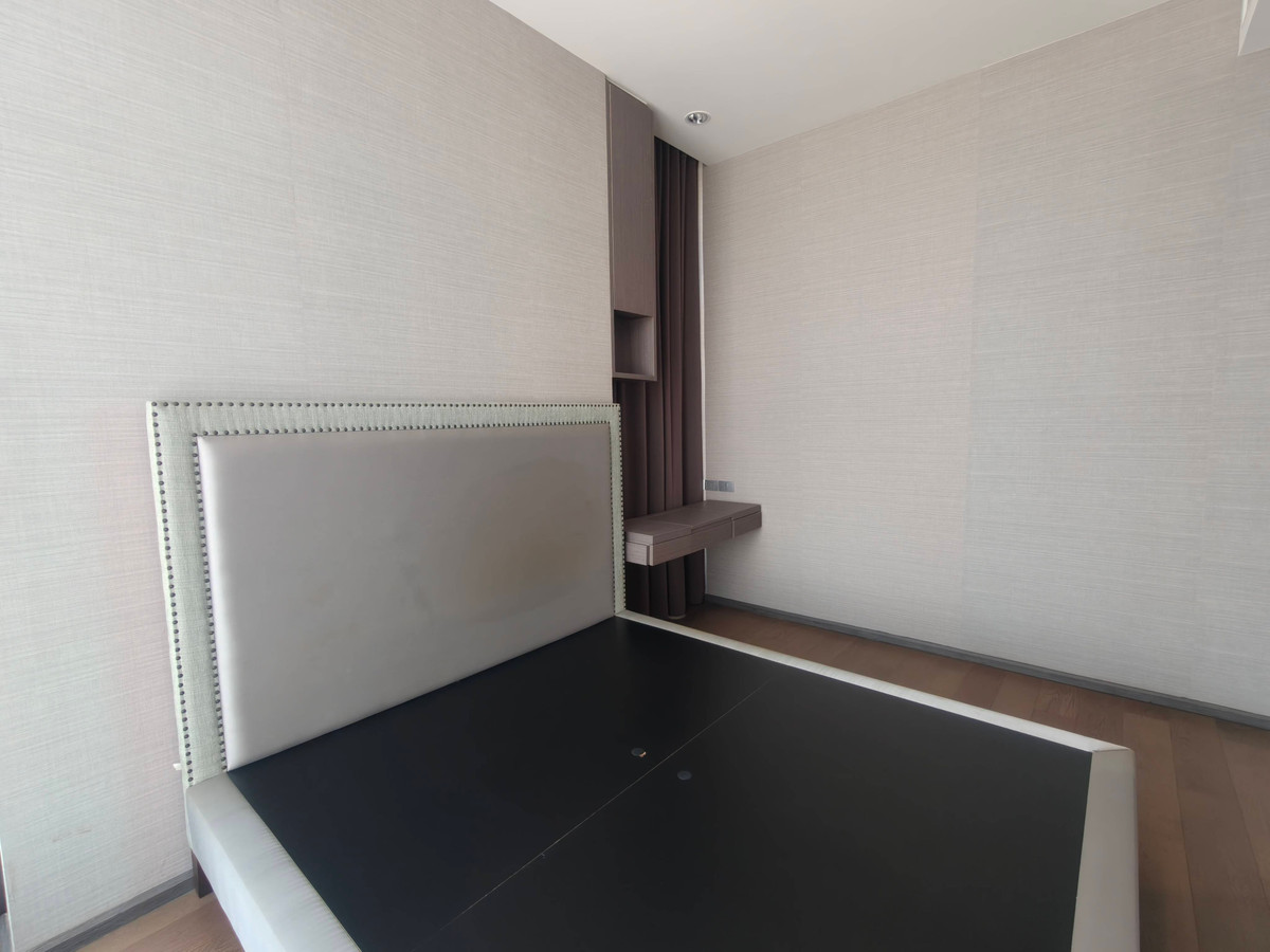 For SaleCondoSathorn, Narathiwat : The Diplomat Sathorn / 3 Bedrooms (FOR SALE), The Diplomat Sathorn / 3 Bedrooms (For Sale) PT015