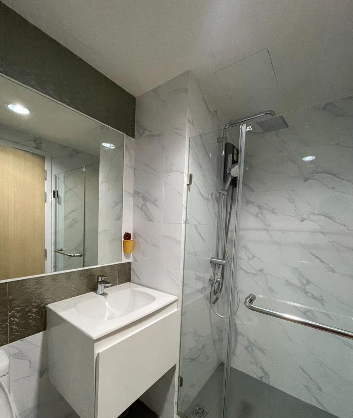 For RentCondoRama9, Petchburi, RCA : ✅ RISE124 ✅ Line : @p2nproperty