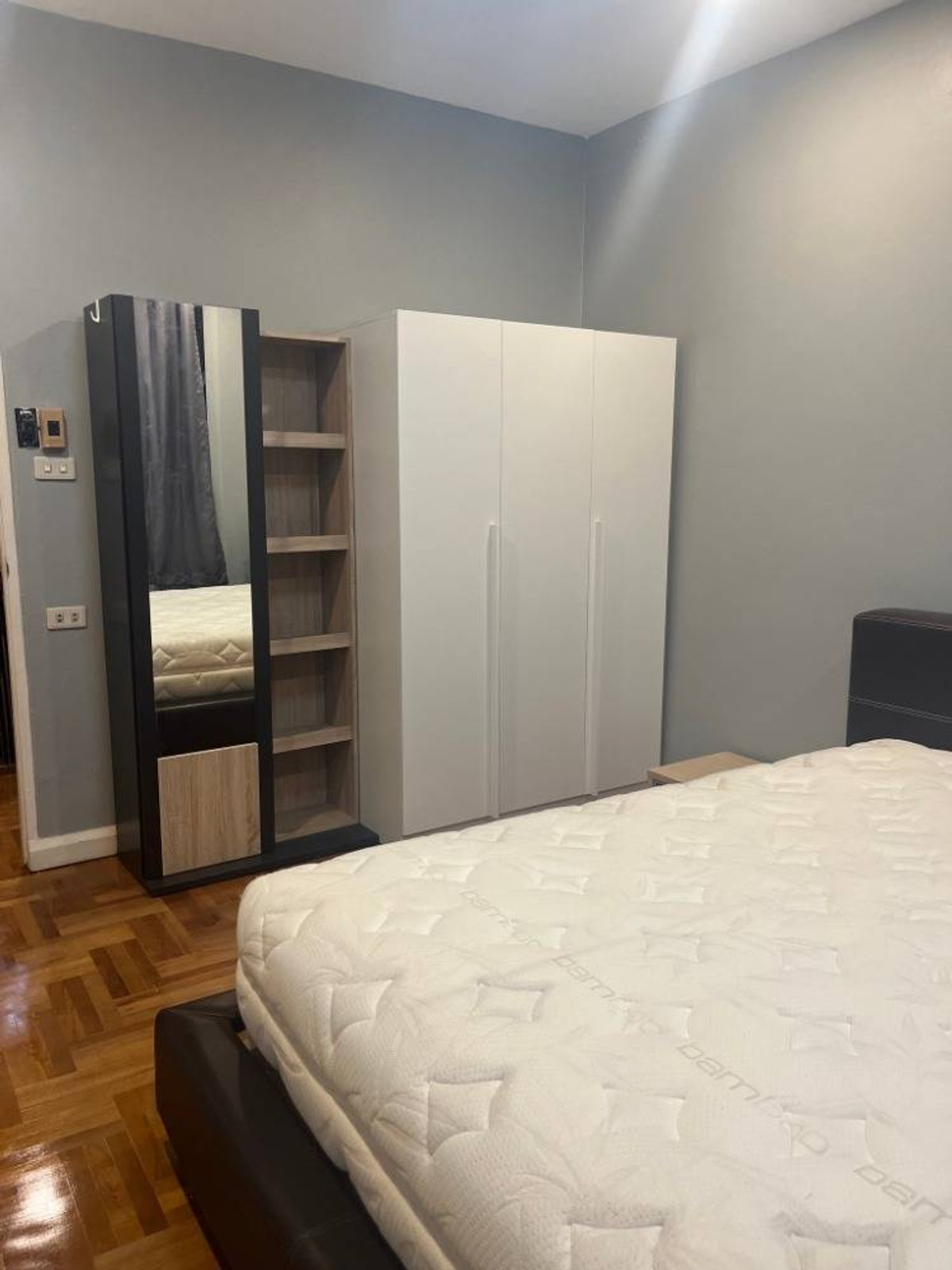 ให้เช่าทาวน์โฮมรัชดา ห้วยขวาง : ให้เช่าทาวน์เฮ้าส หมู่บ้านอยู่เจริญ ใกล้ MRT สุทธิสาร เพียง 4 นาที