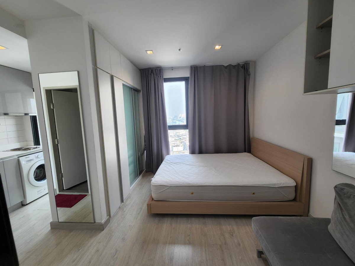 ให้เช่าคอนโดวงเวียนใหญ่ เจริญนคร :  ให้เช่า คอนโด ไอดีโอ โมบิ สาทร ( Ideo mobi sathorn ) ติด BTS ธนบุรี  50 เมตร พร้อมเฟอร์ +  เครื่องซักผ้า เพียง 12,000 บาท  