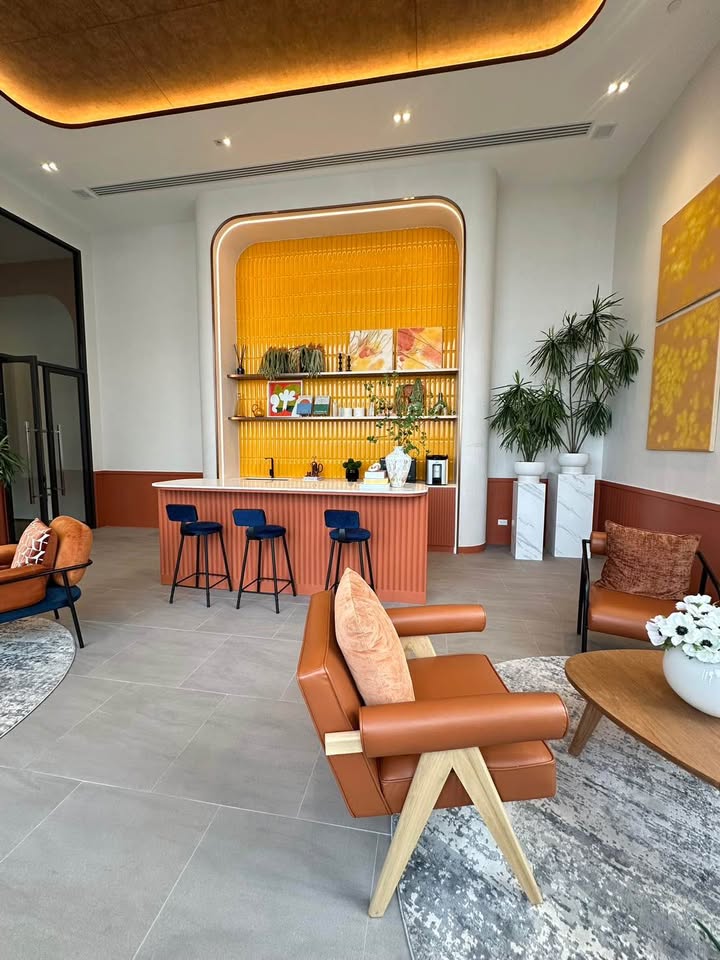 For RentCondoWongwianyai, Charoennakor : 🔥For Rent Immediately🔥 Flow by Sansiri, high ceiling unit, beautiful view, fully furnished and ready to move in. Located near Khlong San Station on the Gold Line.