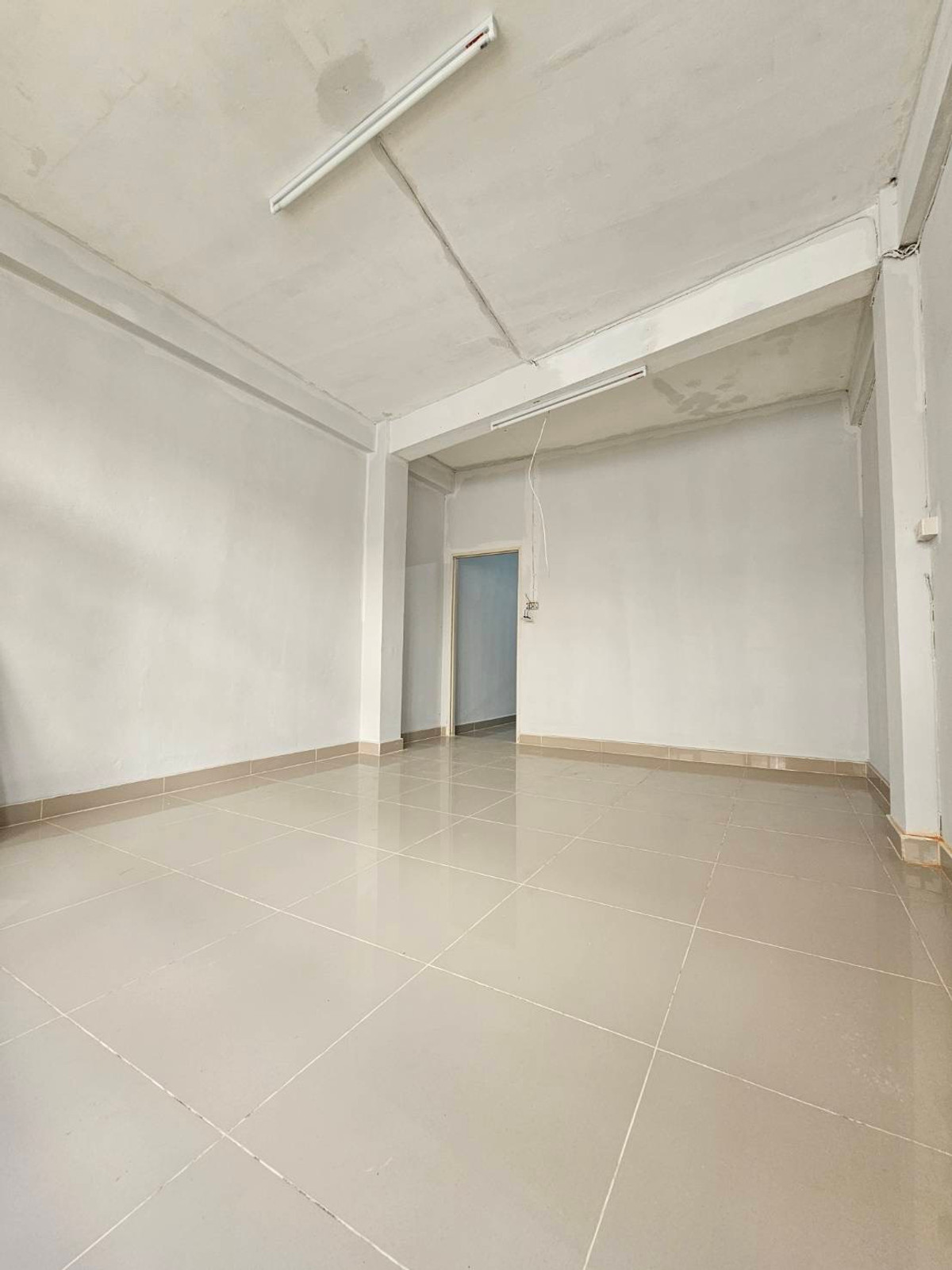 For RentShop HouseSathorn, Narathiwat : Newly Renovated 5 Storey Townhouse in Chareonrat 5, 15 min from Sathon