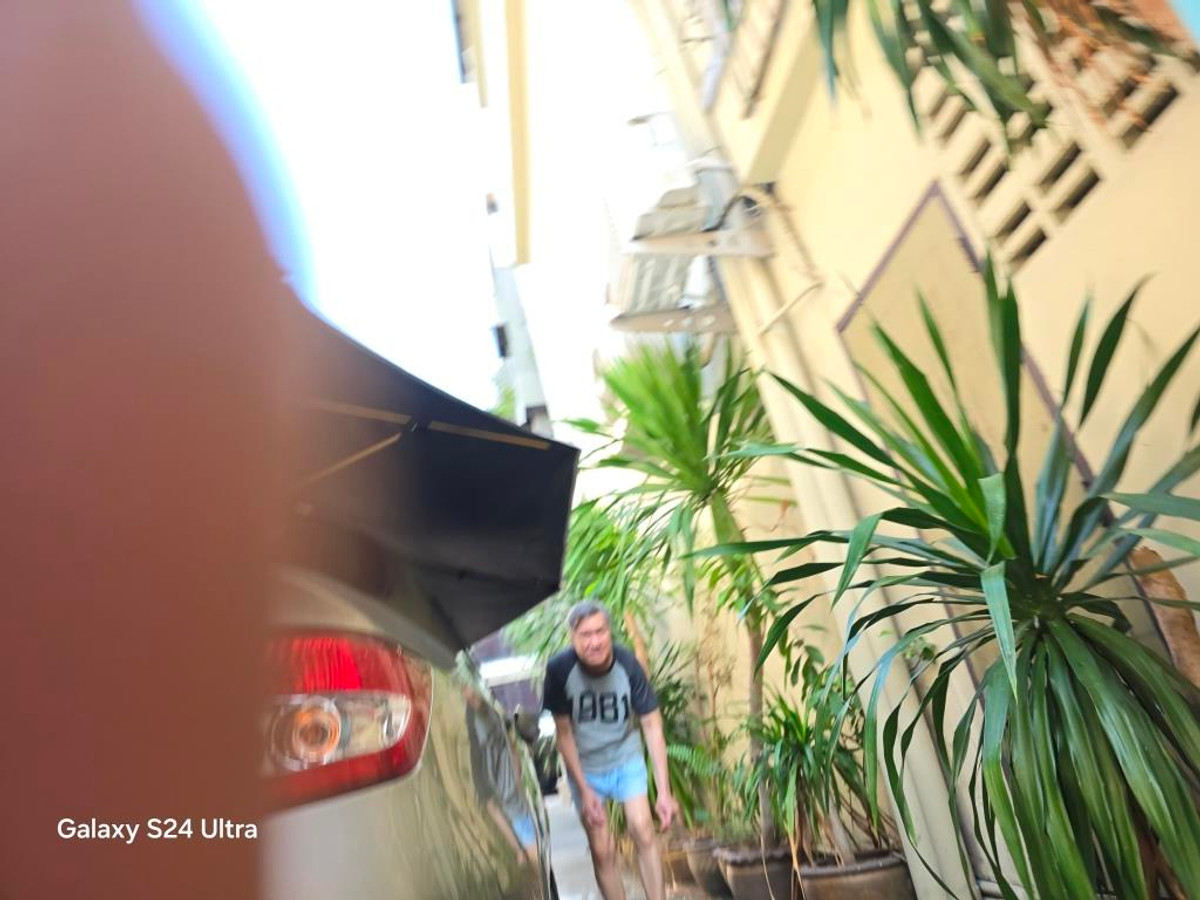 ขายบ้านสีลม ศาลาแดง บางรัก : ขายบ้านในซ.สุขสันต์ ถ.สุรวงศ์หรือถ.ทรัพย์ 2 หลัง 75 ตรว. ในคอมพลาวด์