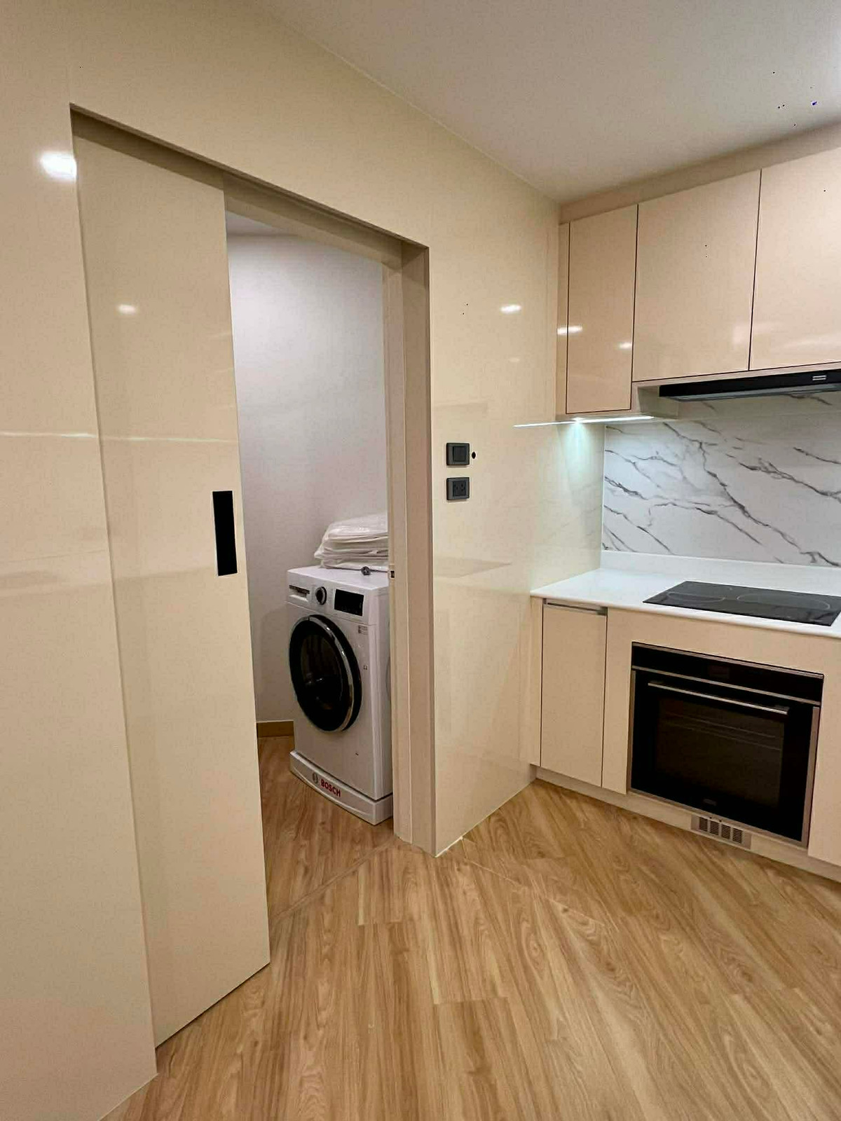 ให้เช่าคอนโดวิทยุ ชิดลม หลังสวน : ให้เช่า Witthayu Complex ราคา 75,000 บาท [NCr260153]