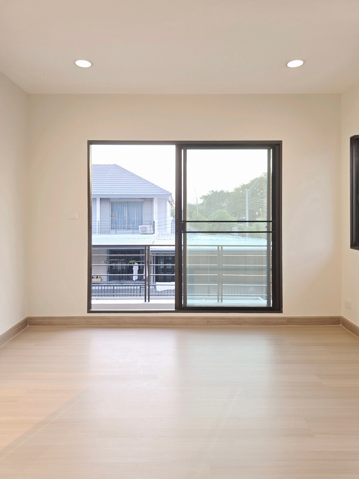 ขายบ้านนวมินทร์ รามอินทรา : บ้านหรู รีโนเวทใหม่ PAVE รามอินทรา–วงแหวน หลังมุม ติดสวน Type ใหญ่สุด_เจ้าของโพสเอง