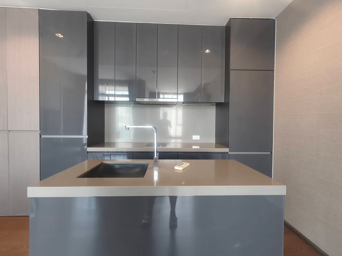 For SaleCondoSathorn, Narathiwat : The Diplomat Sathorn / 3 Bedrooms (FOR SALE), The Diplomat Sathorn / 3 Bedrooms (For Sale) PT015