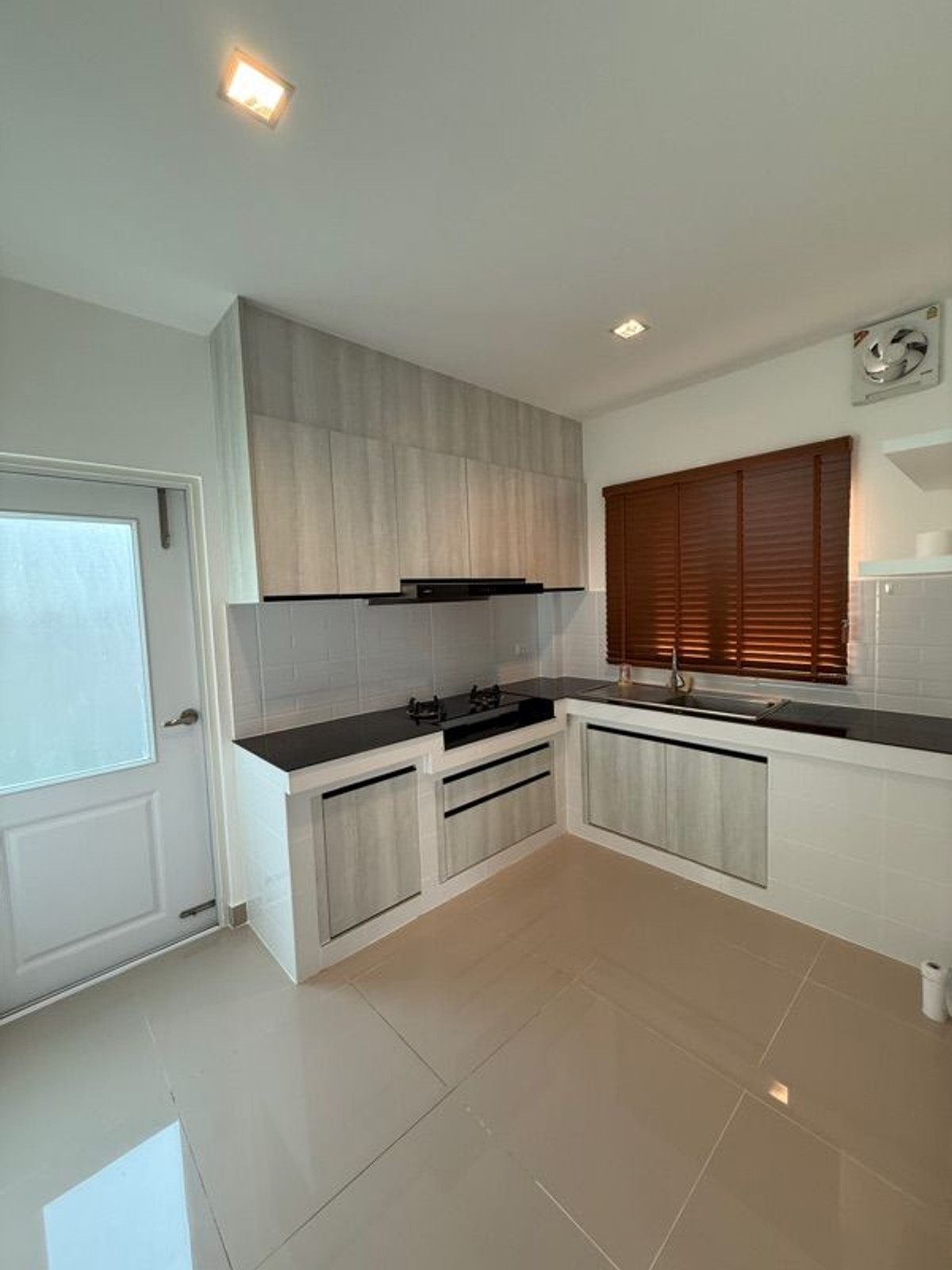 ขายบ้านลาดกระบัง สุวรรณภูมิ : 50.6ตรว 4นอน3น้ำ บ้านเดี่ยว 2 ชั้น คาซ่า วิลล์ รามคำแหง วงแหวน 2