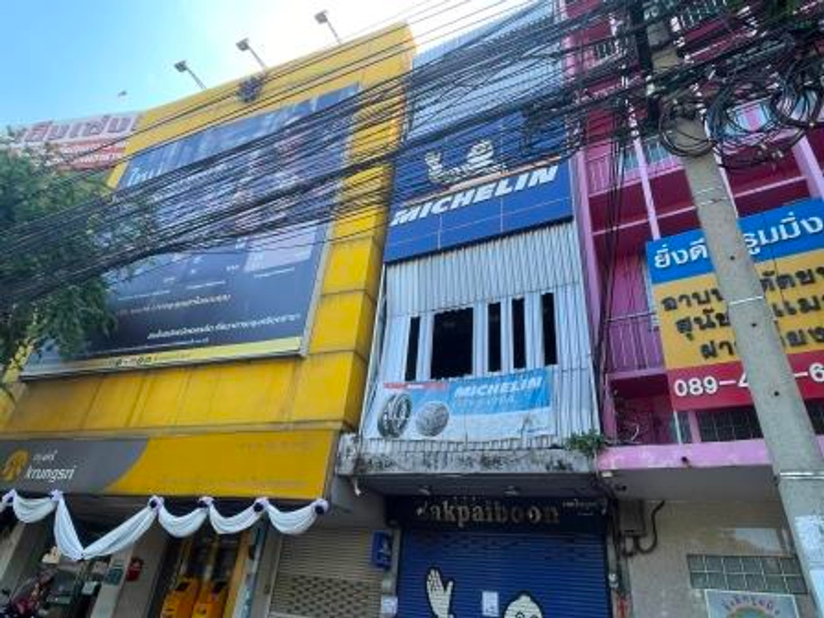 ขายกิจการโรงแรม & กิจการอพาร์ตเมนต์เยาวราช บางลำพู : ขายอาคารพาณิชย์และที่ดิน 212 ตรว. ติดวงเวียน 22 และตรอกมะขาม