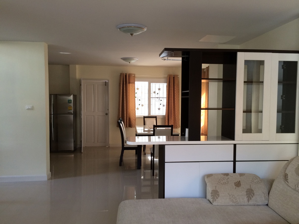 ให้เช่าบ้านลาดกระบัง สุวรรณภูมิ : ให้เช่าบ้านสวยหมู่บ้านชวนชื่น อ่อนนุช ถนนสุขาภิบาล 2  ขนาด 52 ตรว. ราคาเช่า 40,000 บาท/เดือน