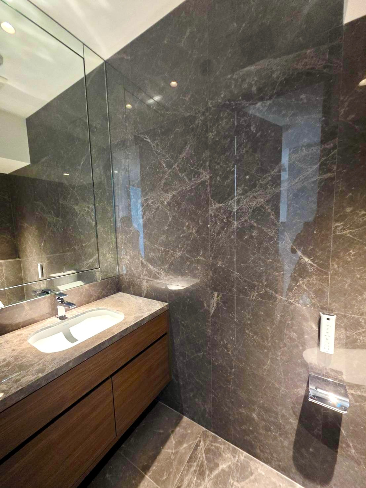 For SaleCondoSilom, Saladaeng, Bangrak : Dusit Parkside: Duplex 2bed 2.5bath 115.78sqm. 50,550,000