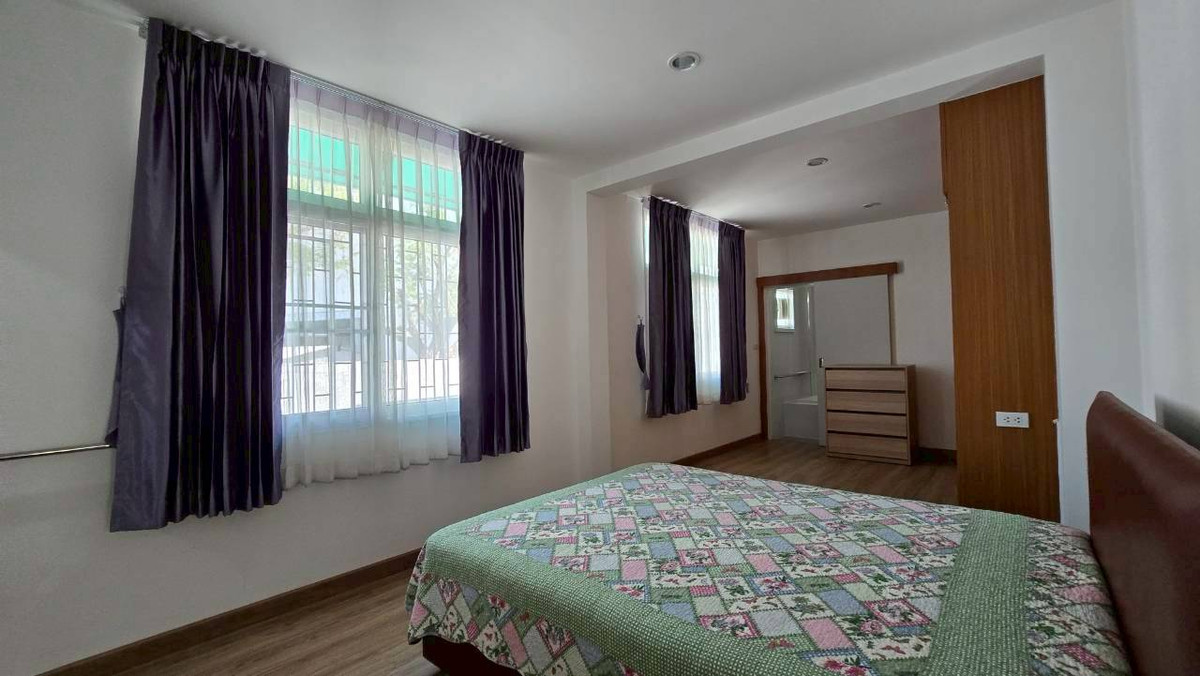 ขายทาวน์โฮมพระราม 3 สาธุประดิษฐ์ : ขายทาวน์โฮม 3 ชั้น หลังใหญ่ ทำเล ย่านพระรามสาม ยานนาวาตัดใหม่ ใกล้วงแหวนอุตสาหกรรม