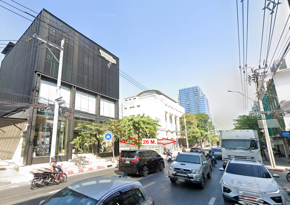 ขายที่ดินสุขุมวิท อโศก ทองหล่อ : ที่ดินแปลงสวย  ติดถนนเอกมัย