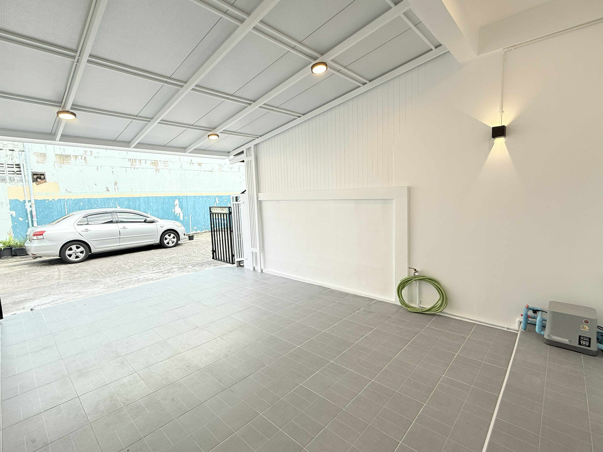 ขายทาวน์โฮมบางแค เพชรเกษม : ขายทาวน์เฮาส์ หมู่บ้านจรัญ 4 วิลล่า บางแวก 53 ตกแต่งใหม่ทั้งหลัง ใกล้ MRT