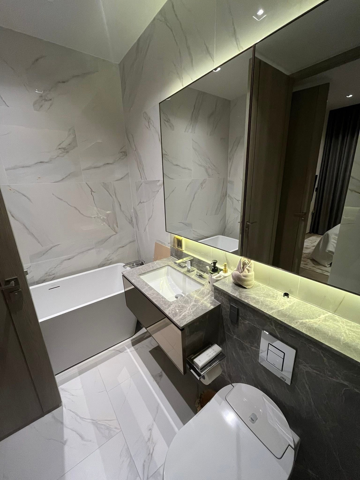 ขายคอนโดสาทร นราธิวาส : ขายคอนโด The Reserve Sathon ราคา 36,000,000 บาท [TTs251220]