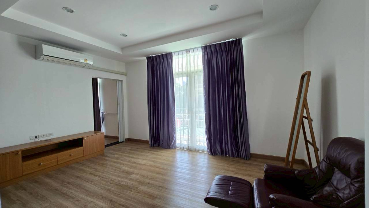 ขายทาวน์โฮมพระราม 3 สาธุประดิษฐ์ : ขายทาวน์โฮม 3 ชั้น หลังใหญ่ ทำเล ย่านพระรามสาม ยานนาวาตัดใหม่ ใกล้วงแหวนอุตสาหกรรม