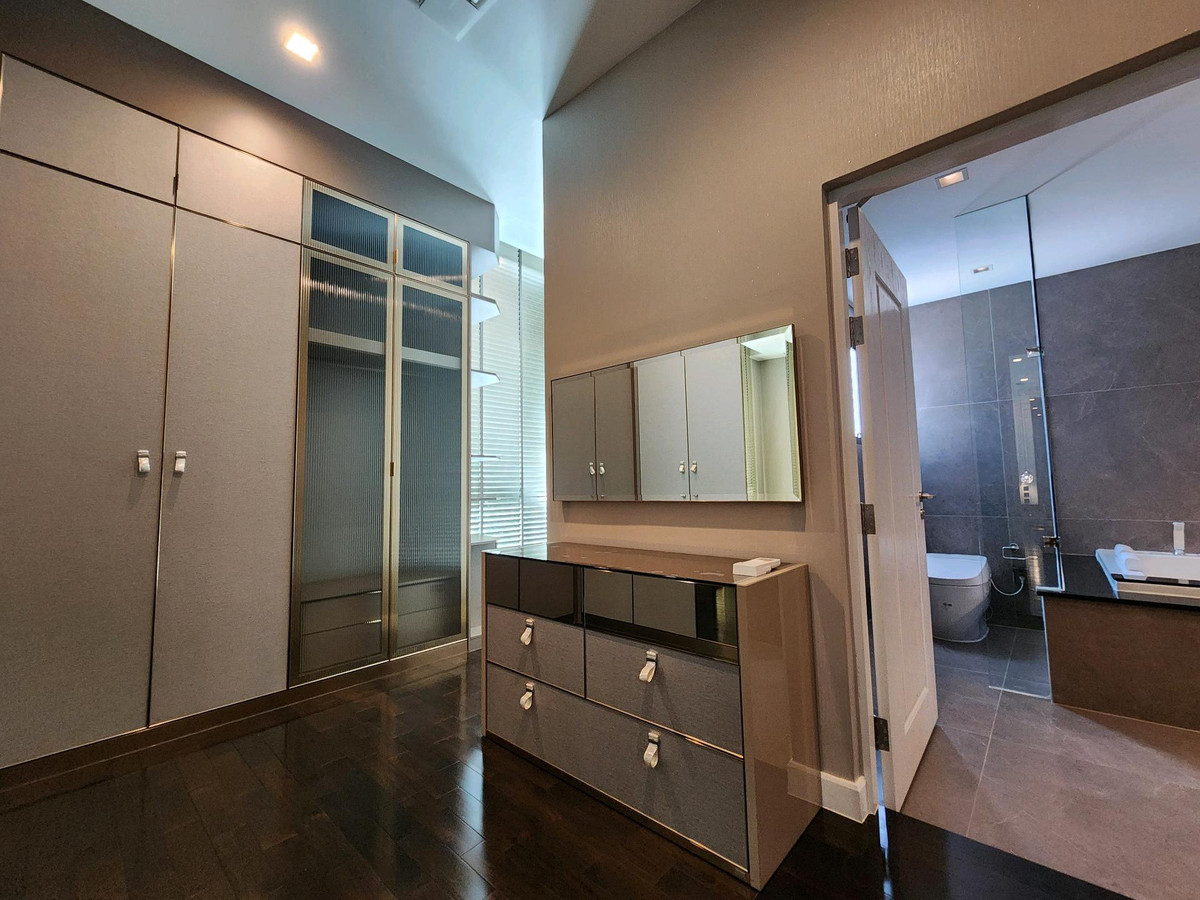 บ้านลาดกระบัง สุวรรณภูมิ : ขาย / เช่า แกรนด์ บางกอก บูเลอวาร์ด กรุงเทพกรีฑา ❤️วิวสวน ❤️ขนาดบ้านใหญ่สุด