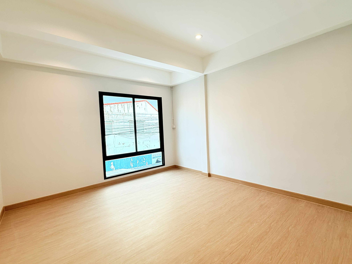 ขายทาวน์โฮมบางแค เพชรเกษม : ขายทาวน์เฮาส์ หมู่บ้านจรัญ 4 วิลล่า บางแวก 53 ตกแต่งใหม่ทั้งหลัง ใกล้ MRT