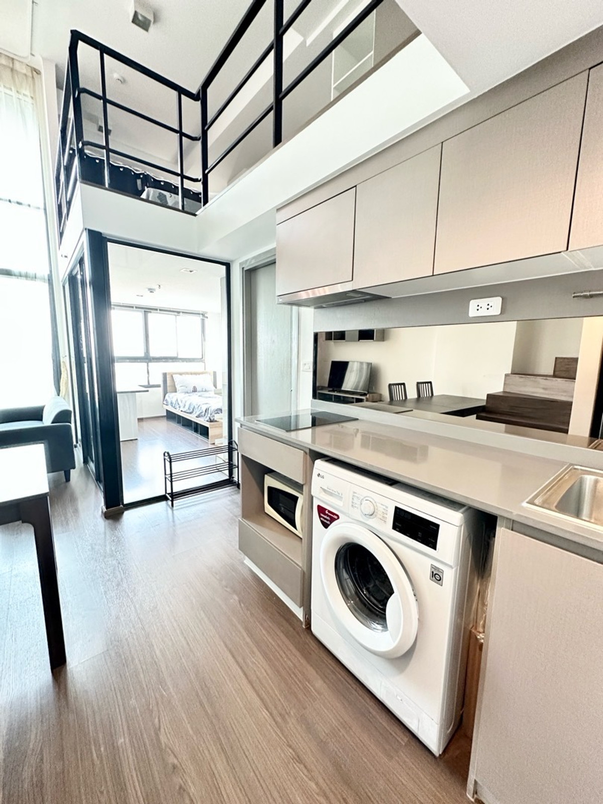 For RentCondoRama9, Petchburi, RCA : Ideo New Rama 9 for rent