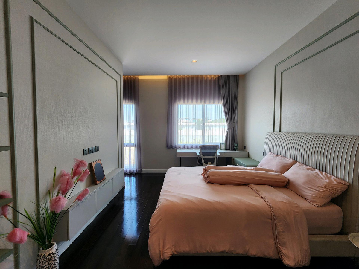 บ้านลาดกระบัง สุวรรณภูมิ : ขาย / เช่า แกรนด์ บางกอก บูเลอวาร์ด กรุงเทพกรีฑา ❤️วิวสวน ❤️ขนาดบ้านใหญ่สุด