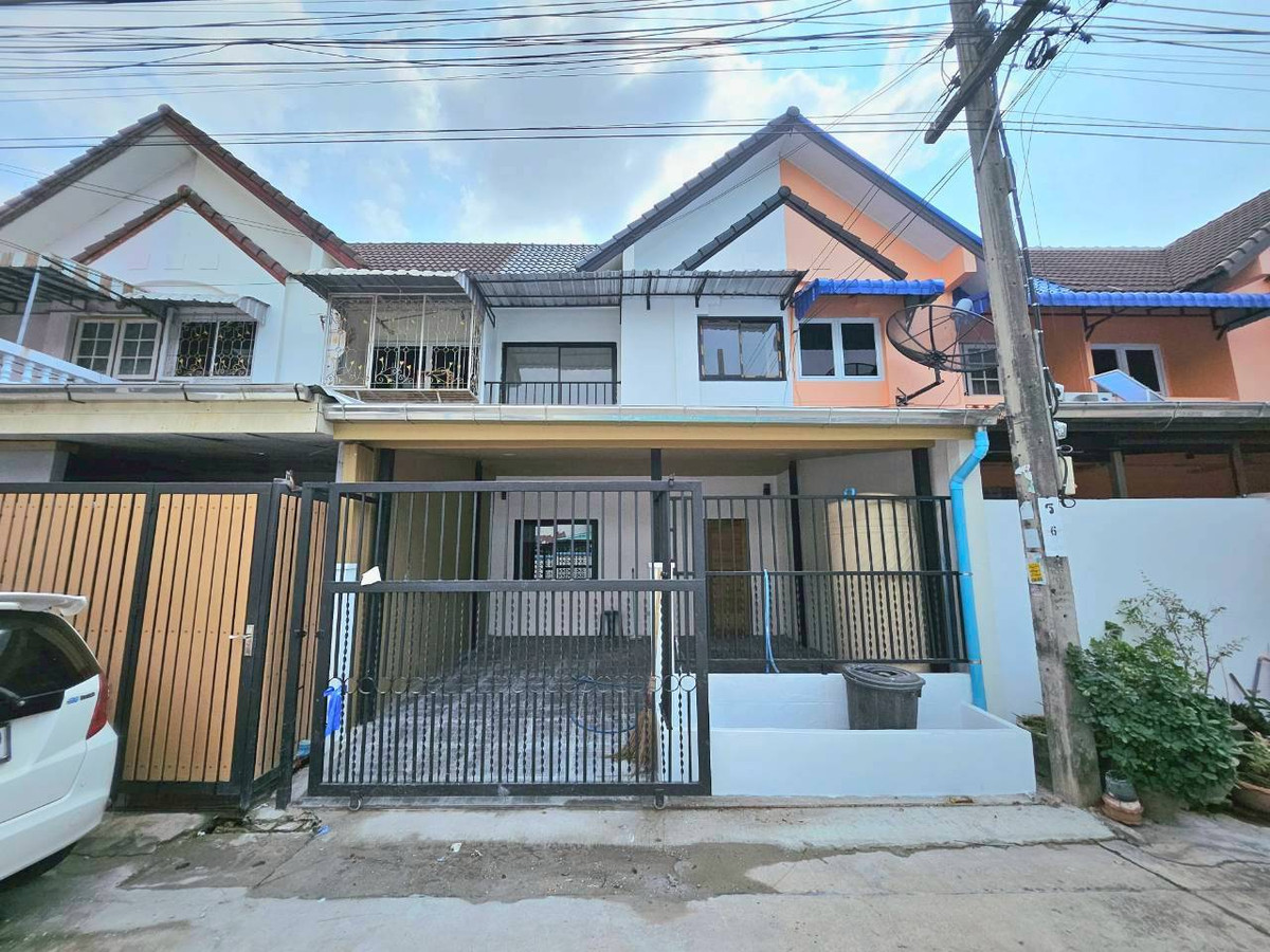 For SaleTownhomeRathburana, Suksawat : 🏠2-story townhouse for sale, Prachasuk City Village. Pracha Uthit 58/1 Renovated, newly decorated throughout.