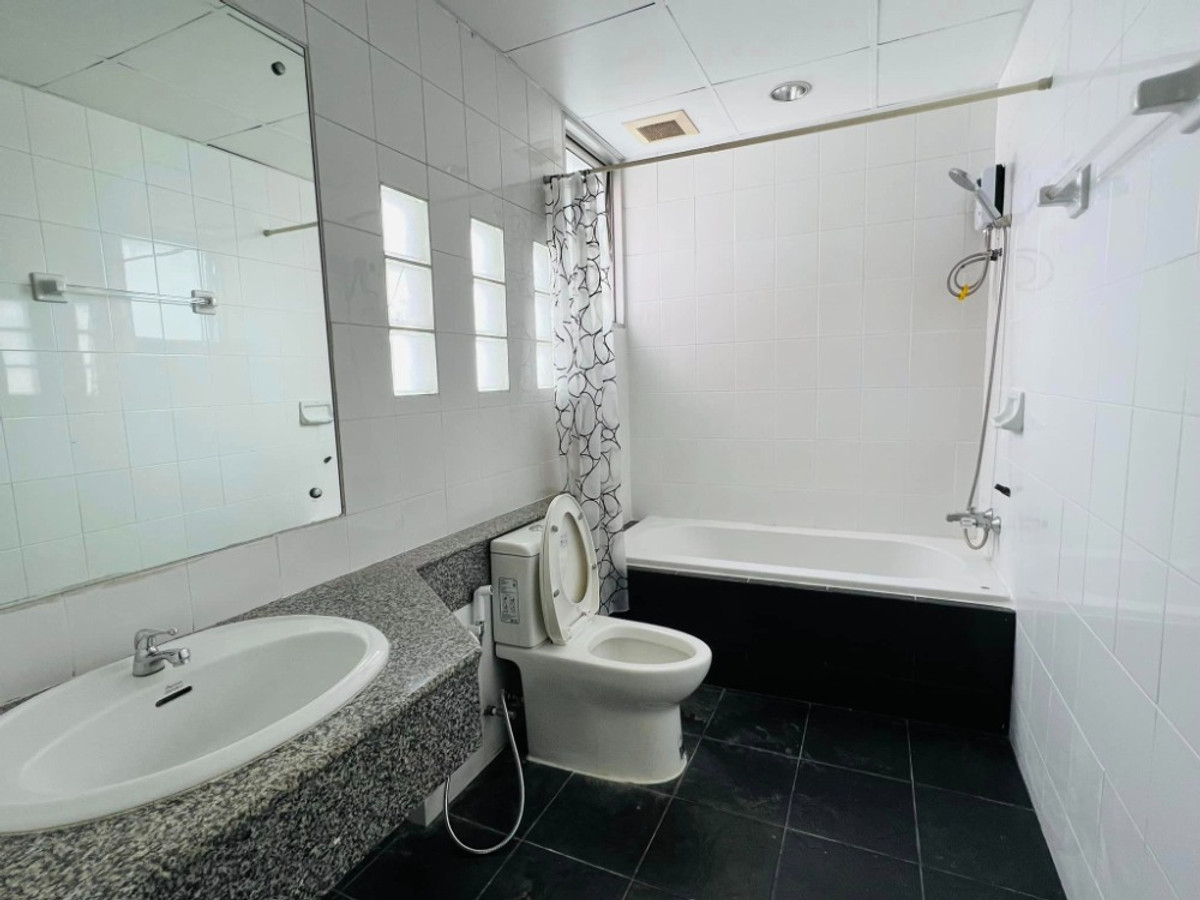 For SaleCondoRatchathewi,Phayathai : 🏠✨ Pathumwan Resort | 2 Bedrooms for Sale (HBH-ST-83)