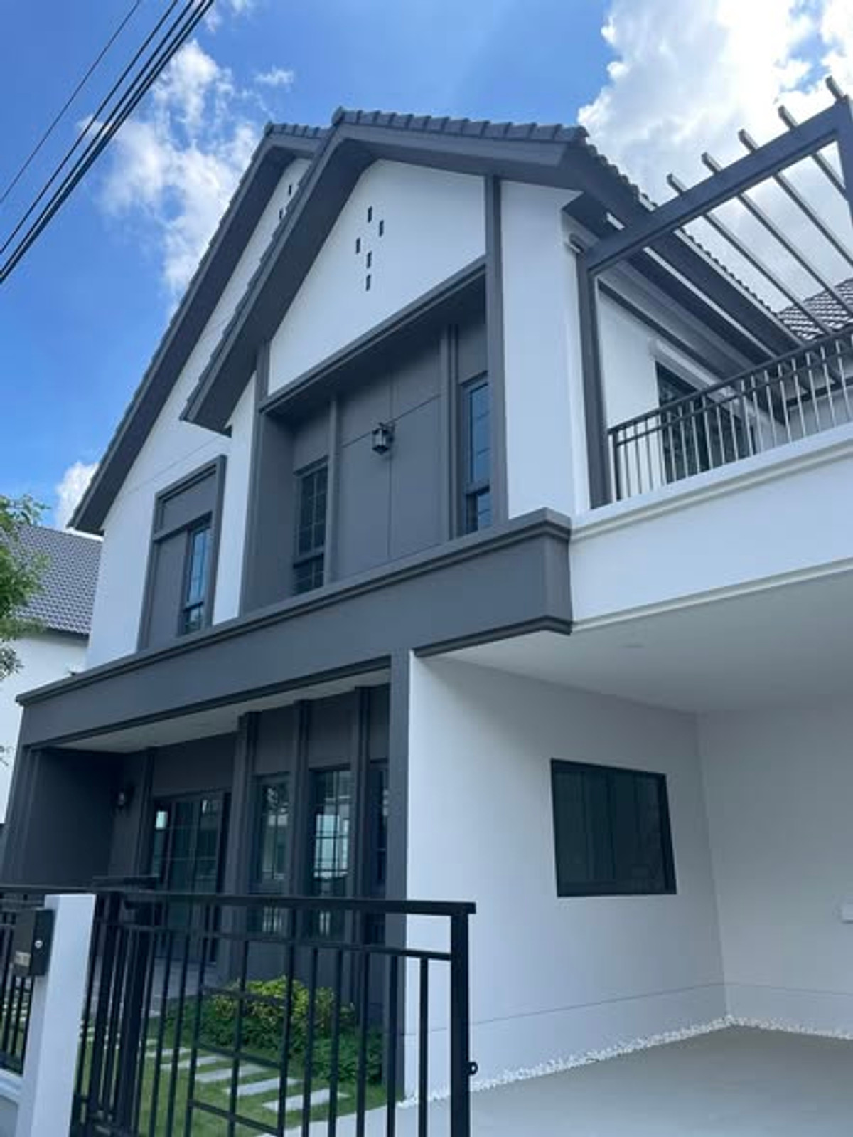 For RentHouseBangna, Bearing, Lasalle : House for rent, Centro Bangna, 150,000 THB [NCh260102]
