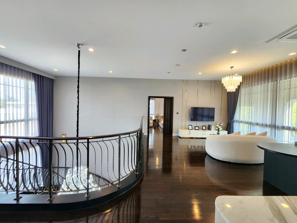 บ้านลาดกระบัง สุวรรณภูมิ : ขาย / เช่า แกรนด์ บางกอก บูเลอวาร์ด กรุงเทพกรีฑา ❤️วิวสวน ❤️ขนาดบ้านใหญ่สุด