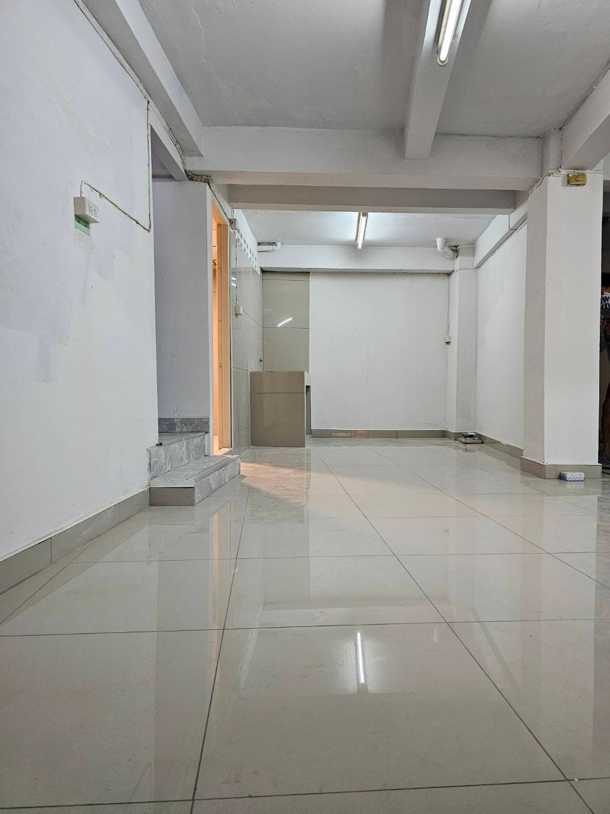 For RentShop HouseSathorn, Narathiwat : 2 Connecting Units 660sqm Townhouse in Soi Chareorat 5