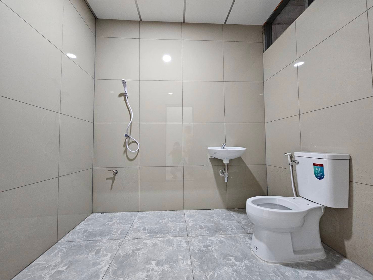 For RentShop HouseSathorn, Narathiwat : 2 Connecting Units 660sqm Townhouse in Soi Chareorat 5