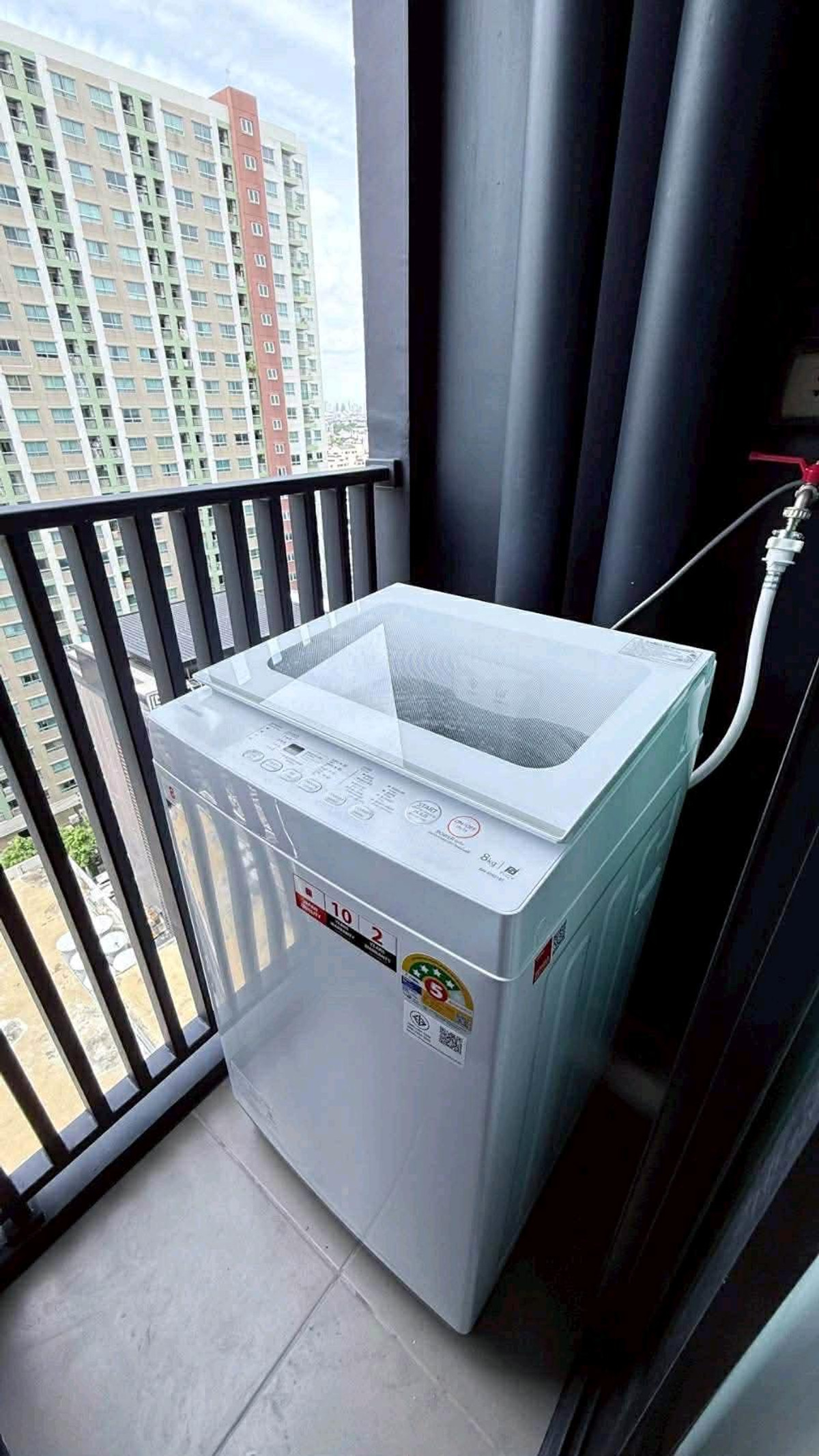 For RentCondoPattanakan, Srinakarin : 📦 Great value in this location, new room, clean, pack your bags and move in immediately.