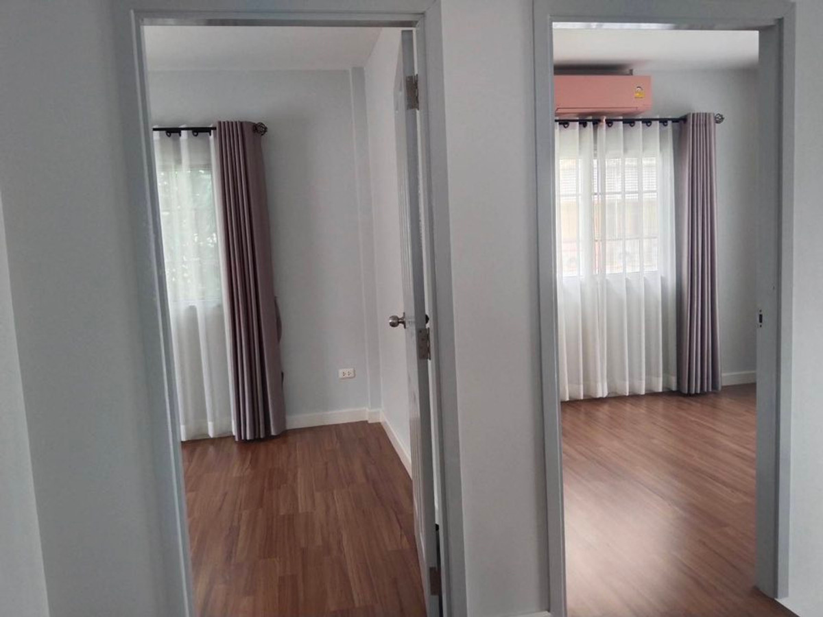ขายนวมินทร์ รามอินทรา : บ้านแฝด นลินวิลล์ พลัส / 3 ห้องนอน (ขาย), Semi - Detached House  Nalin Ville Plus / 3 Bedrooms (FOR SALE) POON108