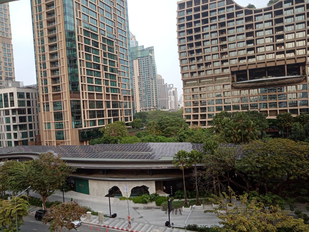 For RentCondoWitthayu, Chidlom, Langsuan, Ploenchit : Urbana Langsuan 250 sq.m. Please add LINE ID @806qphgn o8415o5483