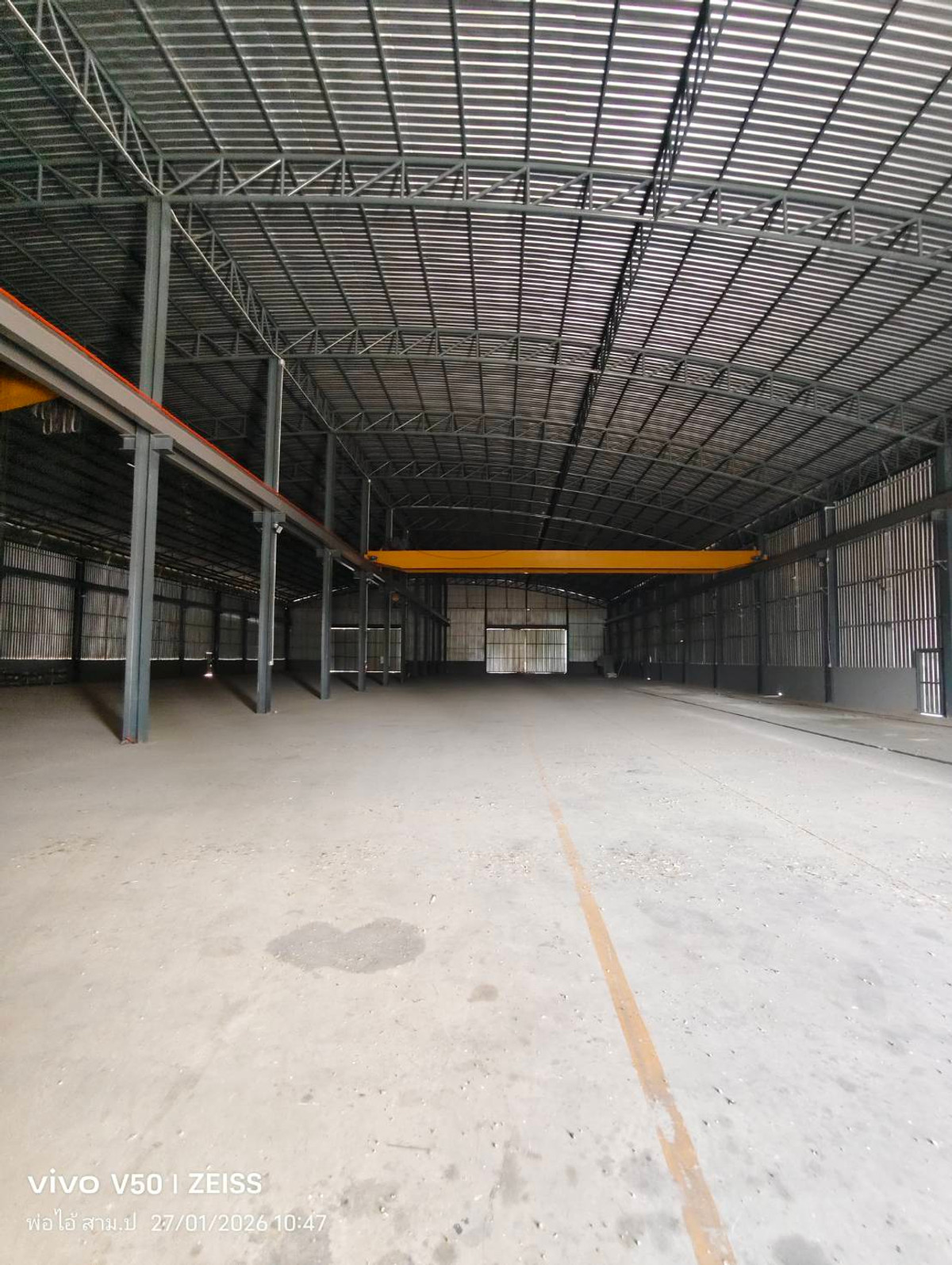 ให้เช่าโกดังชะอำ เพชรบุรี : 🏭 ให้เช่าโรงงานพร้อมโกดังขนาดใหญ่ | พื้นที่สีม่วง มีใบอนุญาต รง.4 พร้อมดำเนินกิจการ 📍 ตำบลหนองชุมพล อำเภอเขาย้อย จังหวัดเพชรบุรี . โรงงานทำเลดี ติดถนนใหญ่ การเดินทางสะดวก รถบรรทุกและรถเทรลเลอร์เข้า-ออกง่าย เหมาะสำหรับโรงงานอุตสาหกรรมทุกประเภท คลังสินค้า