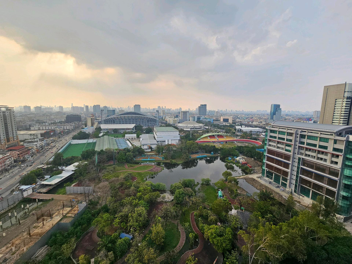 For RentCondoRamkhamhaeng, Hua Mak : Beautiful room, beautiful view, for rent, 2 bedrooms, 2 bathrooms, Supalai Veranda Ramkhamhaeng.
