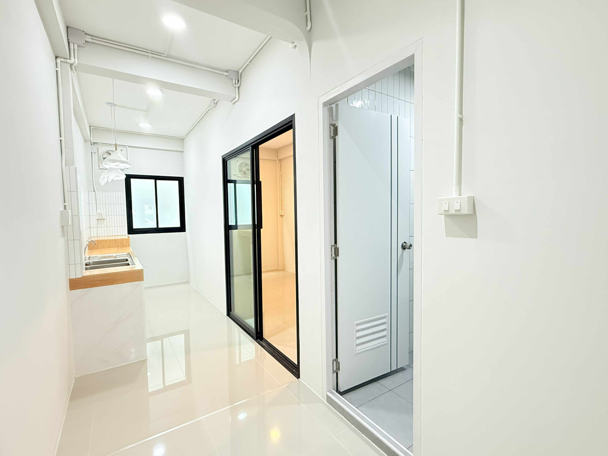 ขายทาวน์โฮมบางแค เพชรเกษม : ขายทาวน์เฮาส์ หมู่บ้านจรัญ 4 วิลล่า บางแวก 53 ตกแต่งใหม่ทั้งหลัง ใกล้ MRT