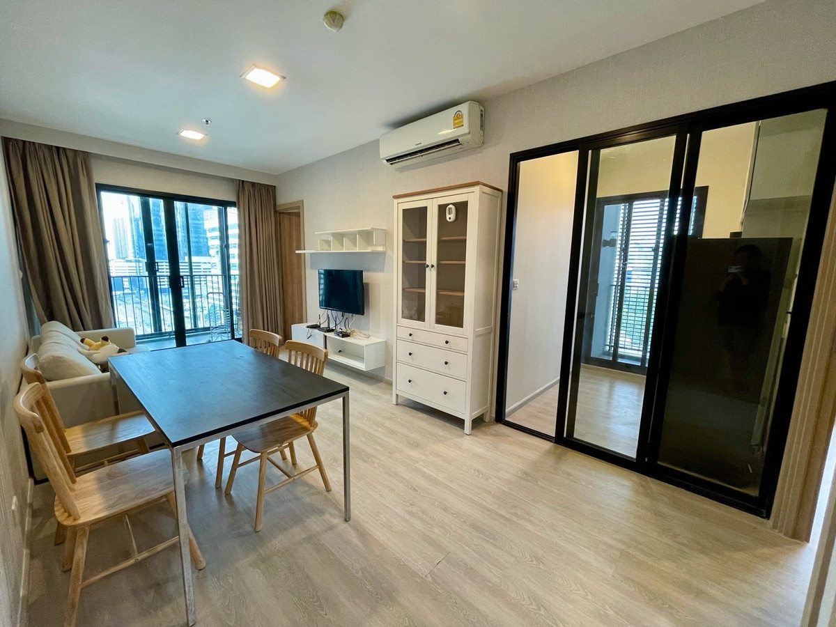 ให้เช่าคอนโดพระราม 9 เพชรบุรีตัดใหม่ RCA : 🔥ให้เช่าด่วน🔥คอนโดเลต มิสท์ พระราม 9  2นอน2น้ำ ห้องใหญ่ ห้องมุมวิวสวย ใกล้  MRTพระราม9 ตรงข้ามเซ็นทรัล จีทาวเวอร์